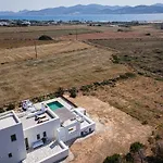 Paros House * Pounda