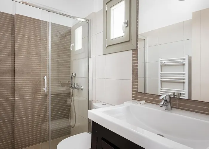 فيلة Paros House *