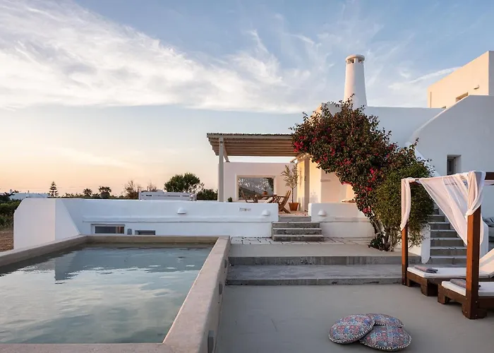 فيلة Paros House *