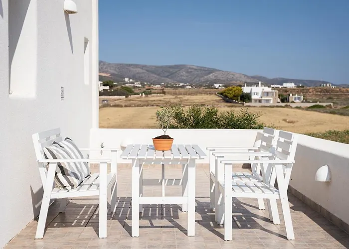 Paros House * Pounda